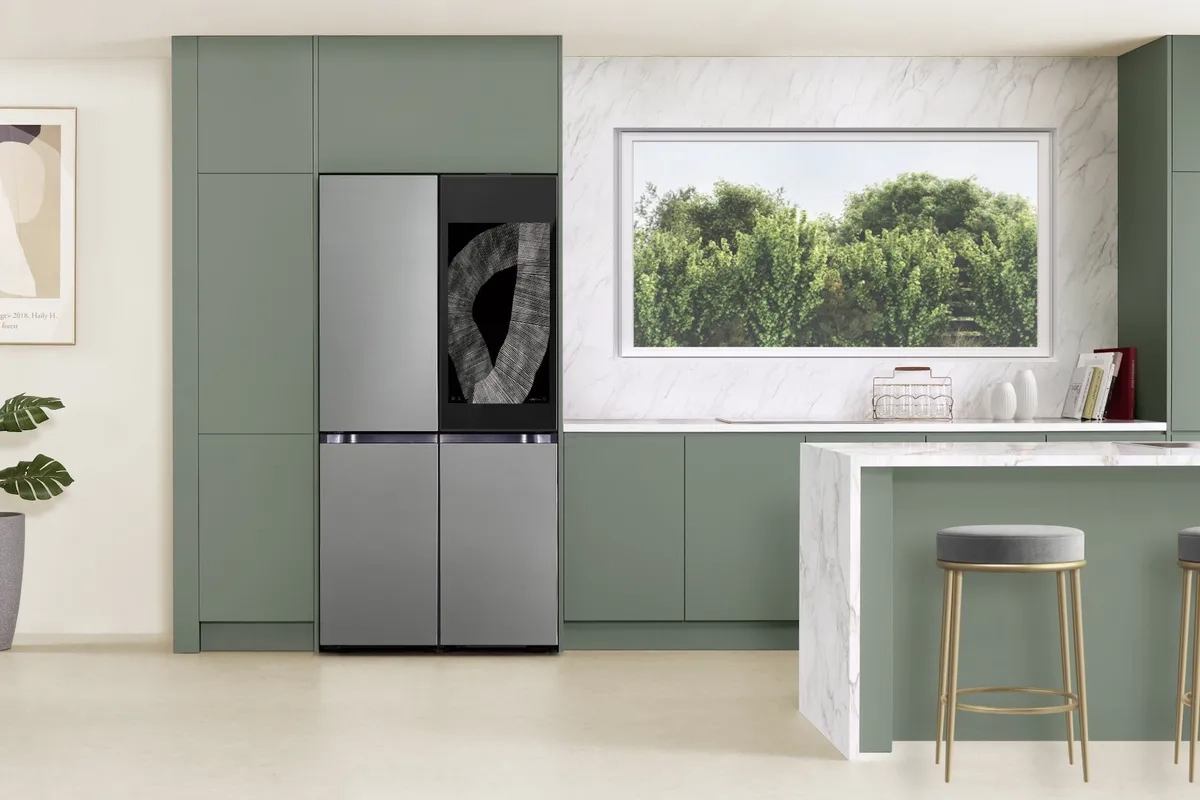 Samsung Bespoke 4-Door Flex Refrigerator with AI Family Hub Plus